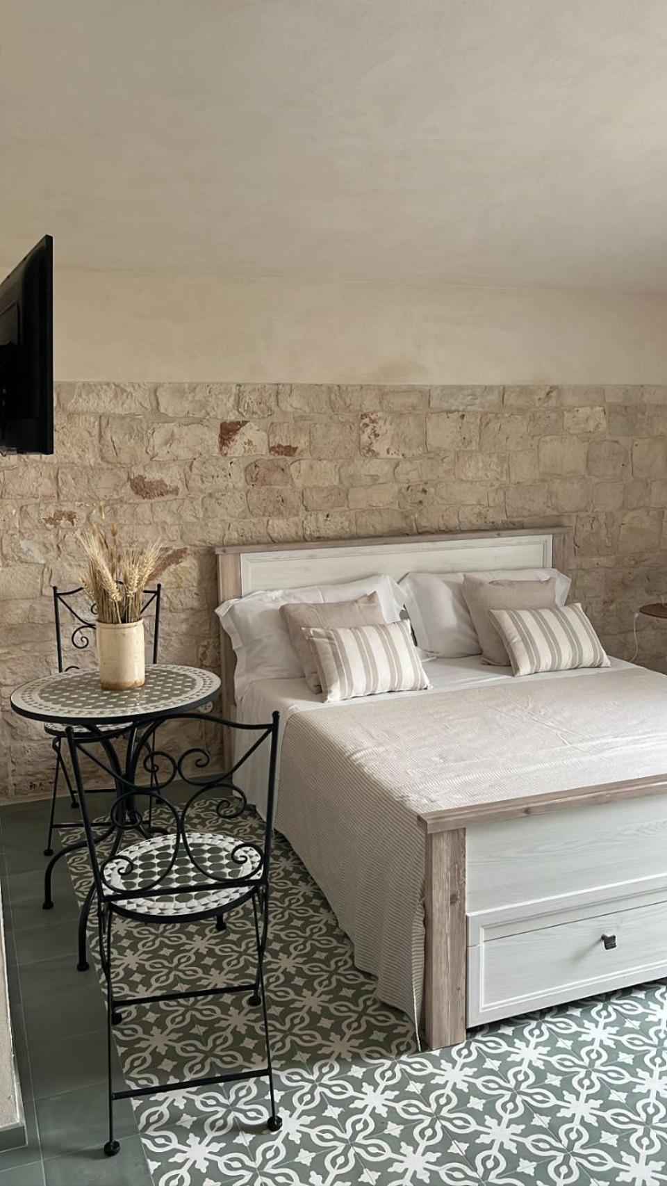 Гостевой дом Il Trullo Di Nonna Lella Кастеллана-Гротте Экстерьер фото