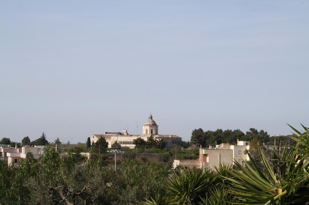 Гостевой дом Il Trullo Di Nonna Lella Кастеллана-Гротте Экстерьер фото