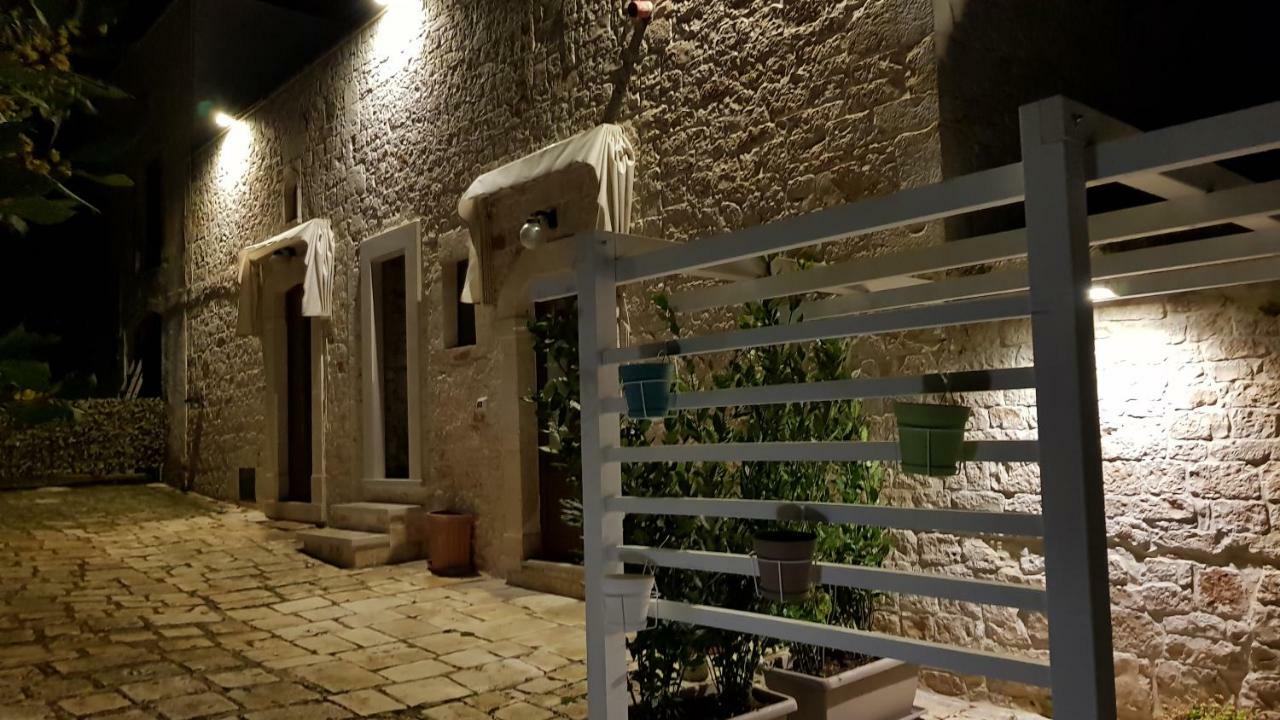 Гостевой дом Il Trullo Di Nonna Lella Кастеллана-Гротте Экстерьер фото
