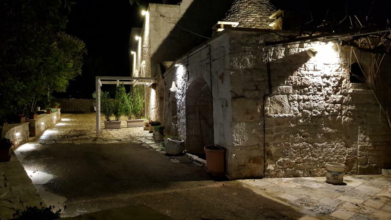 Гостевой дом Il Trullo Di Nonna Lella Кастеллана-Гротте Экстерьер фото